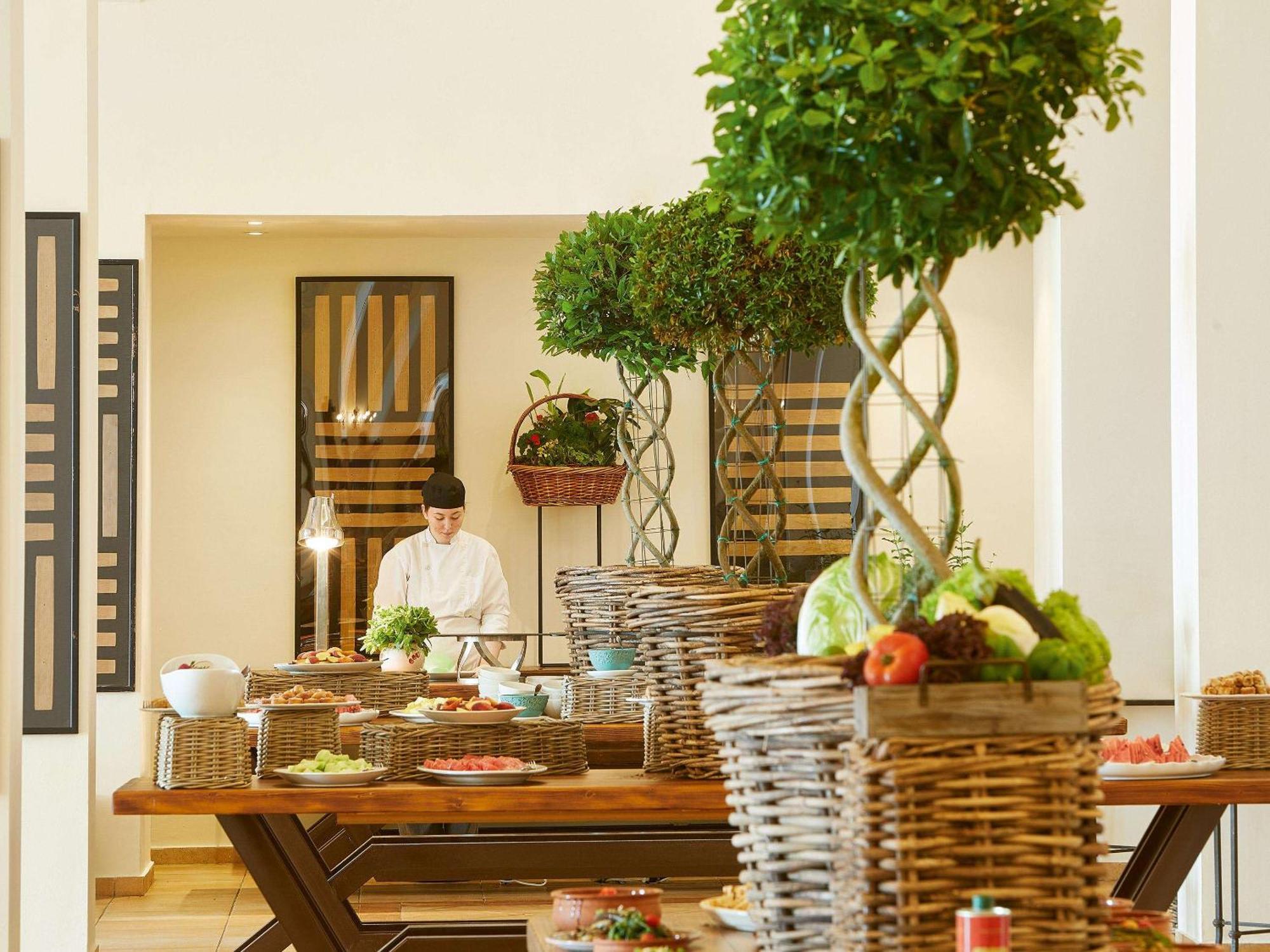 Grecotel Luxme Oasis At Riviera Olympia & Aqua Park Loutra Kyllinis Ngoại thất bức ảnh